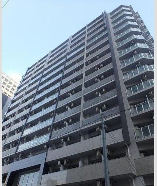 エステムプラザ大手前エヴァースの外観