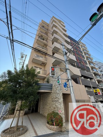 アリス・マナーガーデン谷町の外観