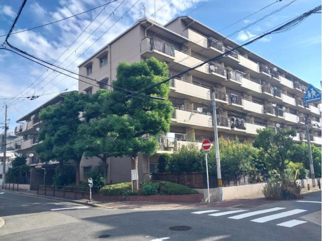 朝日プラザ緑橋の外観