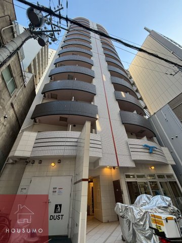 セレニテ梅田ESTの外観