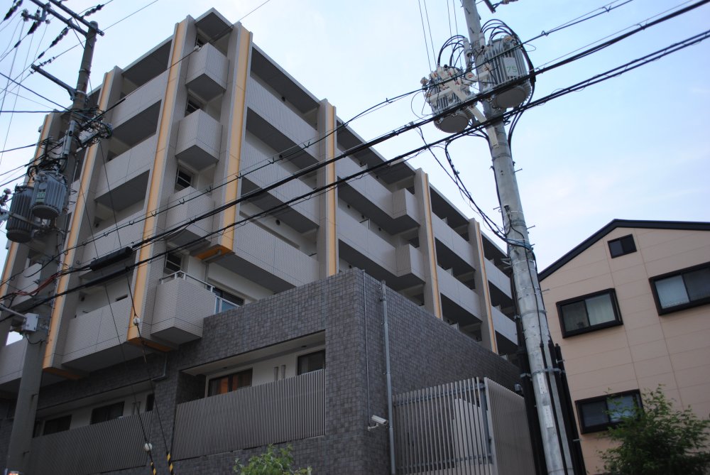 ピュアライズ諏訪の外観