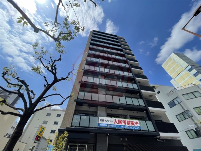シーズンフラッツ阿波座の外観
