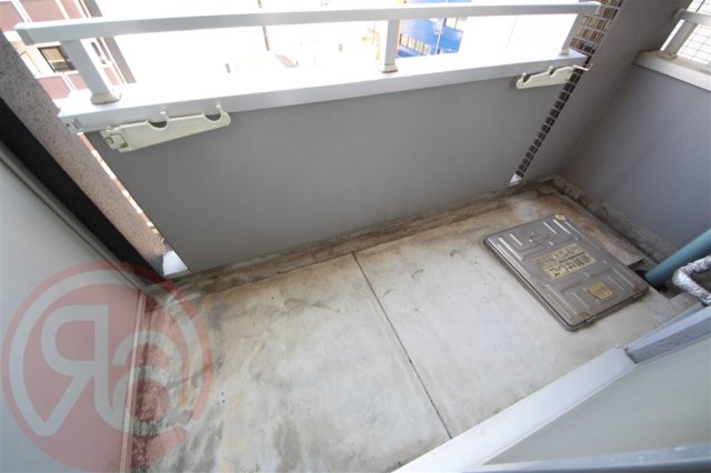 バルコニー バルコニー