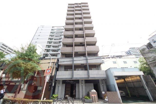 ジュネーゼ本町西の外観