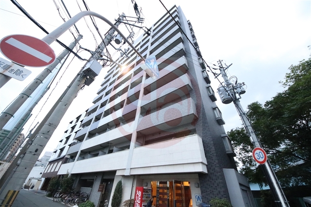 アスリート本町リバーウエストの外観