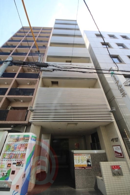 大阪市西区阿波座２丁目の賃貸マンションの外観