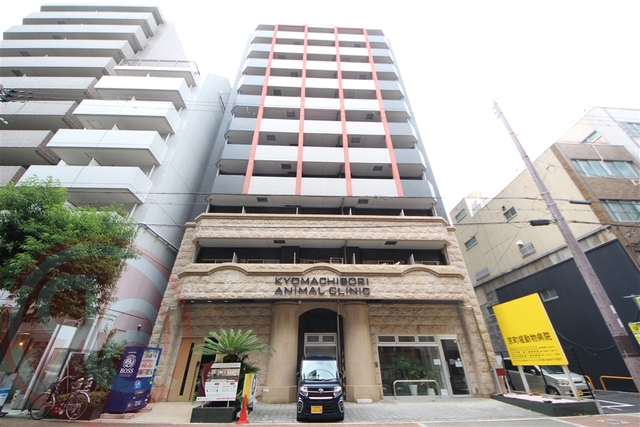 大阪市西区京町堀２丁目の賃貸マンションの外観