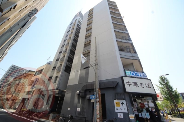 大阪市西区北堀江３丁目の賃貸マンションの外観