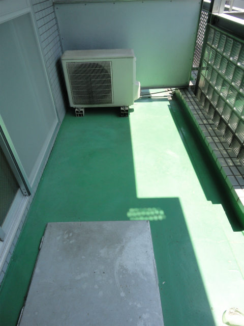 バルコニー バルコニー