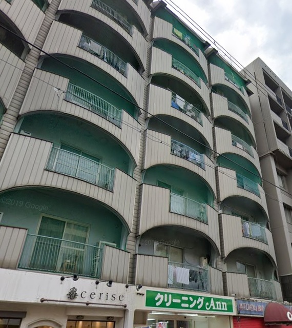 シャトー鶴ヶ丘の外観