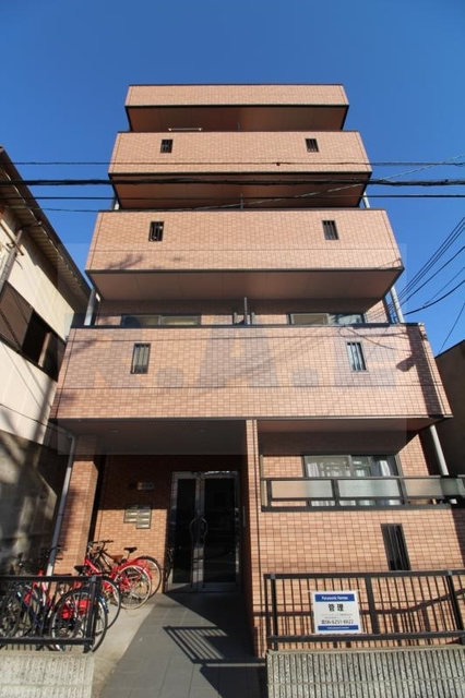 ドミール北河堀の外観