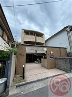 リファインハイツナカモトの外観