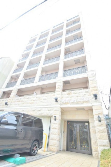 クリスタルエレガンス・ＷＥＳＴの外観