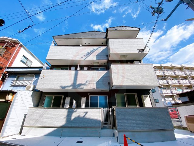 新深江ベルハイツの外観