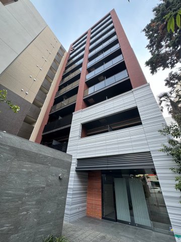 大阪市浪速区桜川４丁目の賃貸マンションの外観