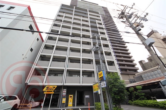 大阪市西区南堀江４丁目の賃貸マンションの外観