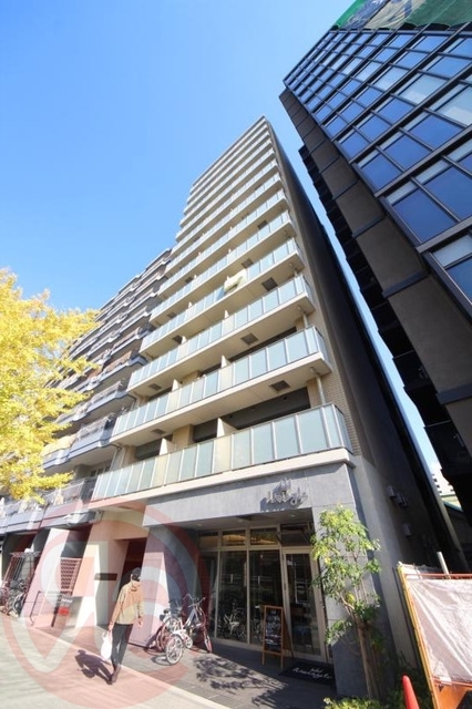 大阪市西区北堀江３丁目の賃貸マンションの外観