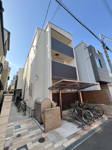 クリエオーレ中川西の外観