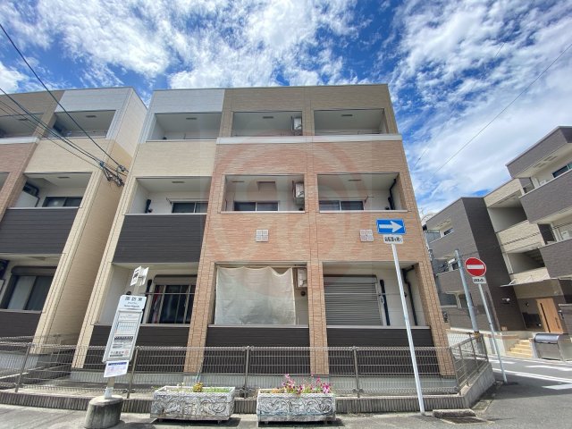 フジパレス城東諏訪Ⅲ番館の外観