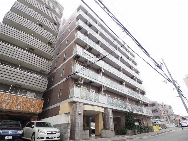 神戸市東灘区深江本町３丁目の賃貸マンションの外観