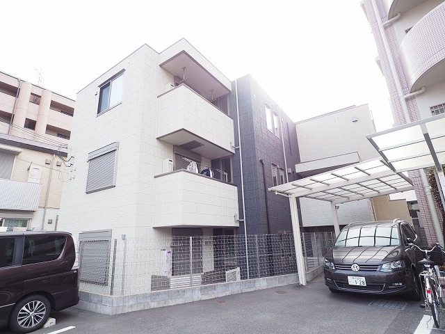 神戸市東灘区森北町２丁目の賃貸マンションの外観