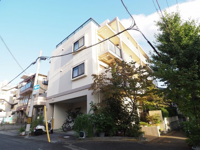 スペラーレ御影の外観