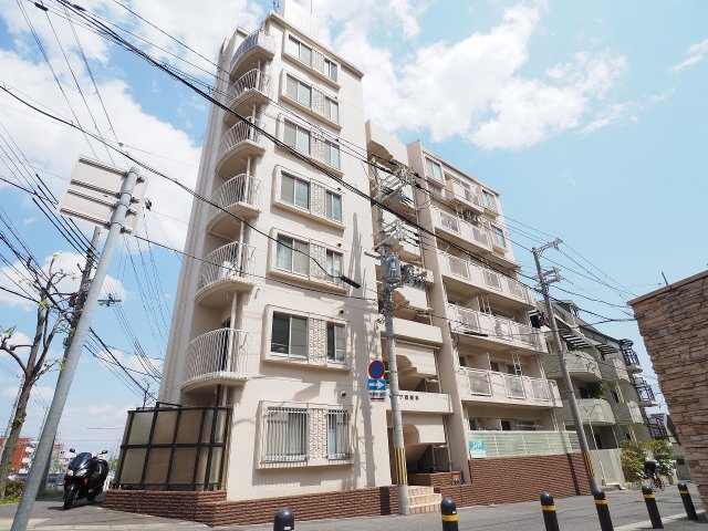 ドルフ西岡本