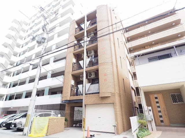 神戸市東灘区甲南町３丁目の賃貸マンションの外観