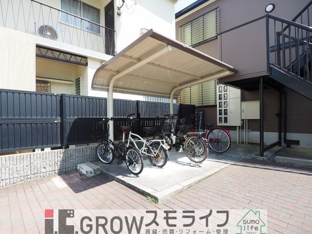 駐輪場 駐輪場