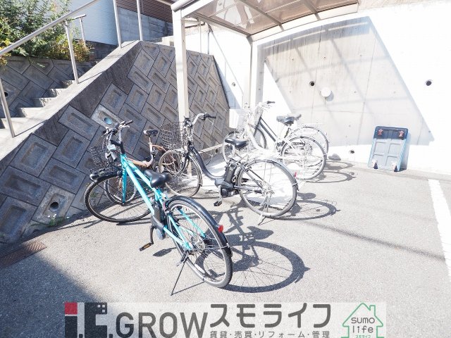 駐輪場 駐輪場