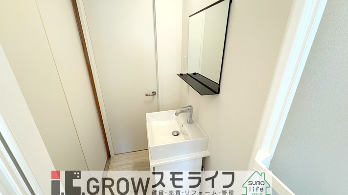 洋式のトイレですね。 洋式のトイレですね。