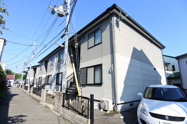 大倉山ハイツA棟の外観