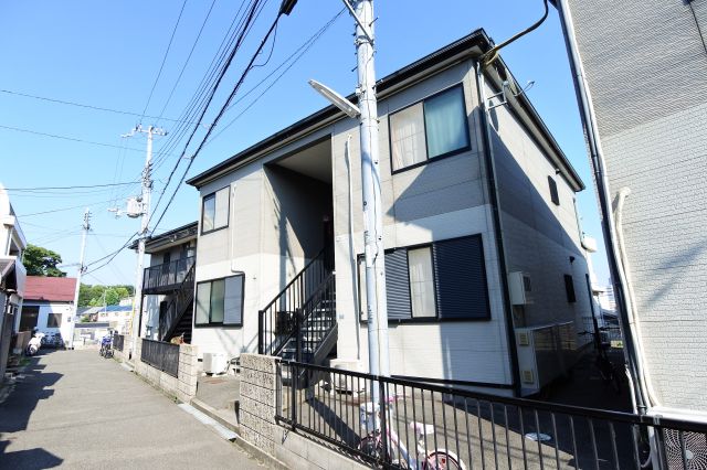 大倉山ハイツB棟の外観