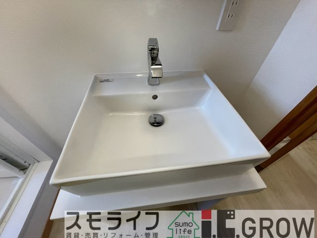 朝の身支度には欠かせない独立洗面化粧台 朝の身支度には欠かせない独立洗面化粧台