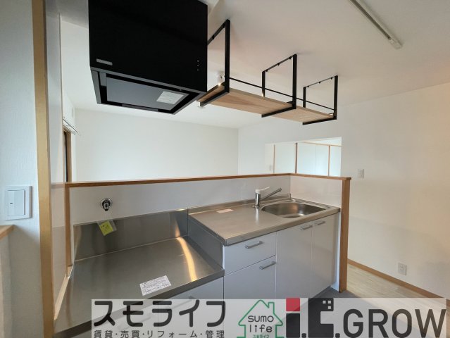 キッチン広々で使いやすいですね。 キッチン広々で使いやすいですね。