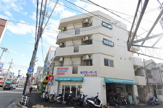 神戸市兵庫区荒田町４丁目の賃貸マンションの外観
