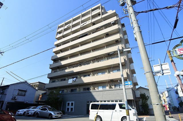 神戸市兵庫区小松通２丁目の賃貸マンション