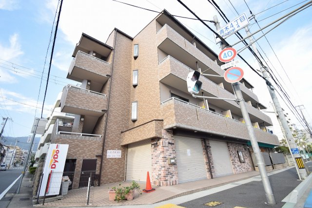 サンリット本山南の外観