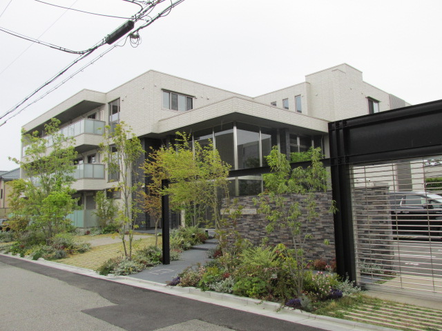 芦屋市平田町の賃貸マンション