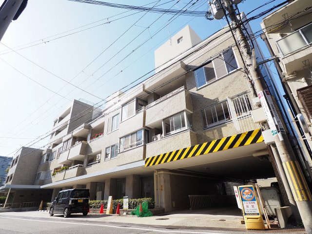神戸市東灘区住吉本町１丁目の賃貸マンションの外観