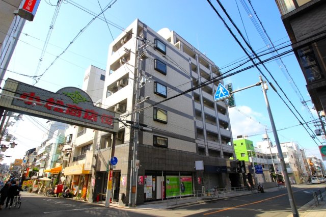 大阪市東淀川区小松１丁目の賃貸マンションの外観