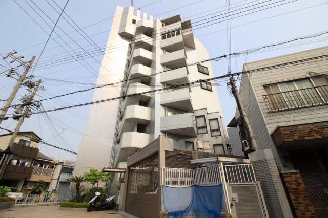 大阪市東淀川区淡路５丁目の賃貸マンションの外観