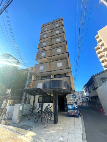 大阪市東淀川区上新庄３丁目の賃貸マンションの外観