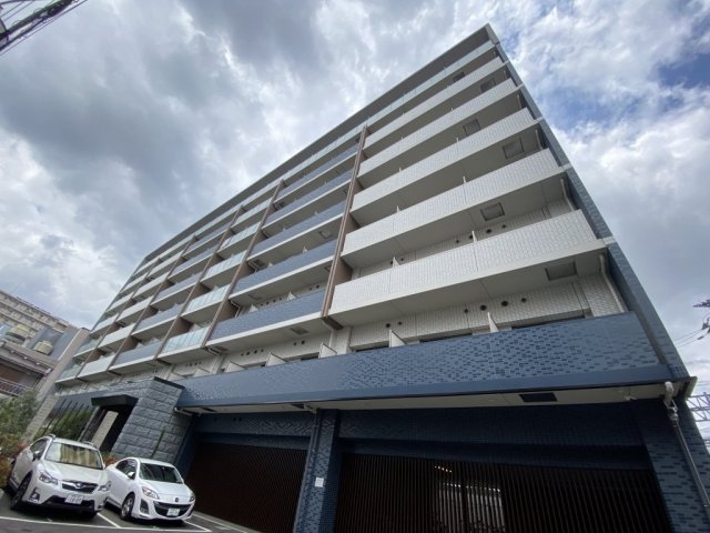 大阪市東淀川区淡路４丁目の賃貸マンションの外観