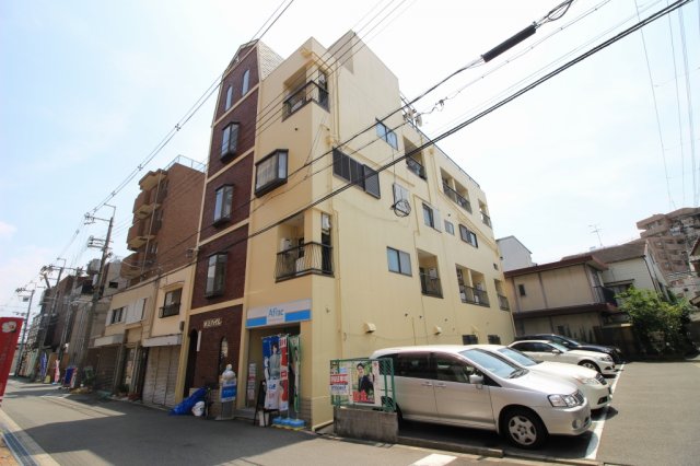 大阪市東淀川区淡路４丁目の賃貸マンションの外観
