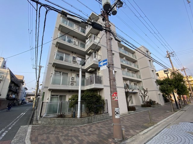 大阪市東淀川区豊新５丁目の賃貸マンションの外観
