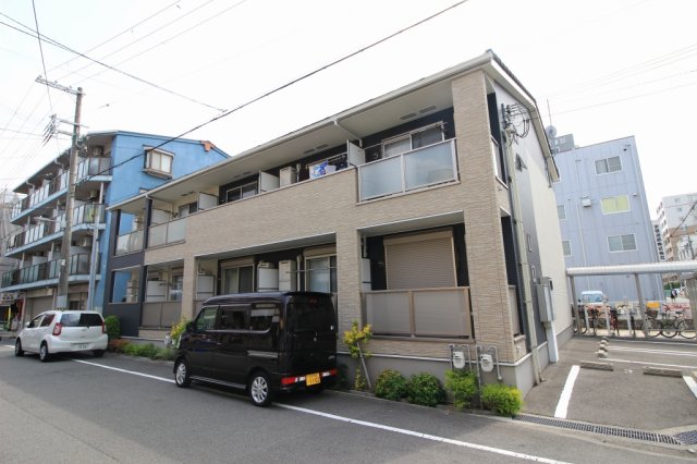 大阪市東淀川区小松４丁目の賃貸アパートの外観