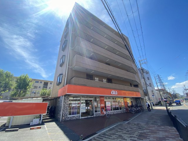 大阪市東淀川区南江口３丁目の賃貸マンションの外観