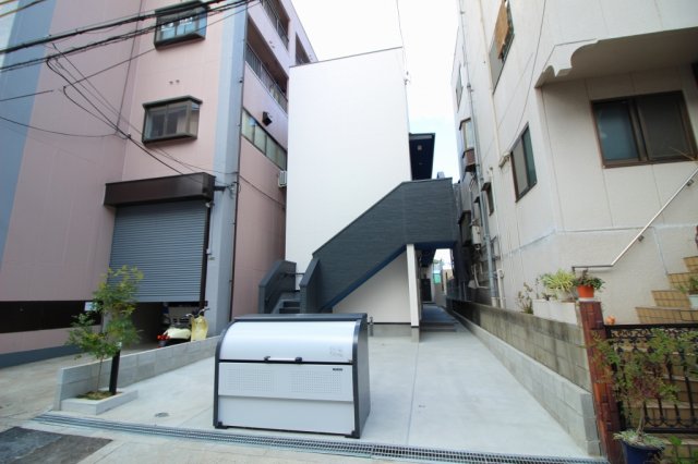 大阪市東淀川区豊里2丁目の賃貸アパートの外観 大阪市東淀川区豊里2丁目の賃貸アパートの外観