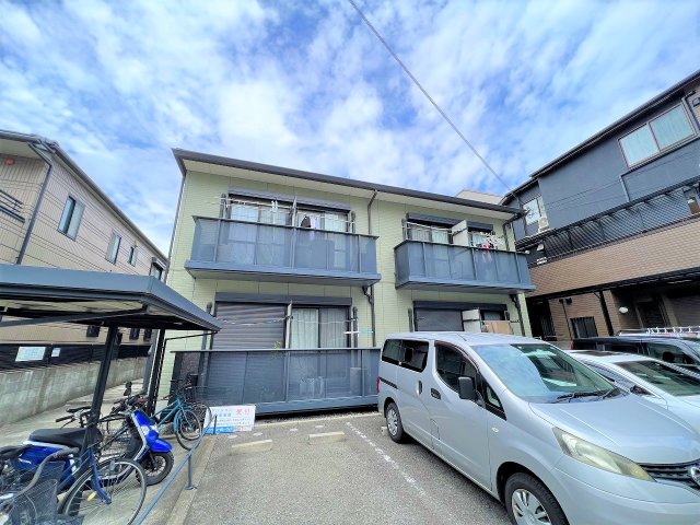 大阪市東淀川区小松１丁目の賃貸アパートの外観